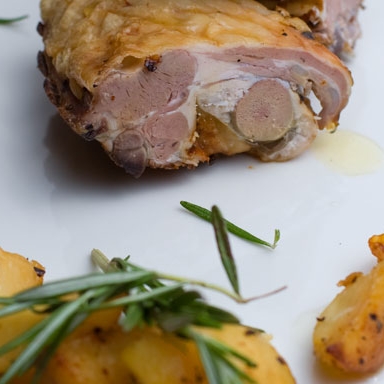 Abbacchio al forno con patate e rosmarino